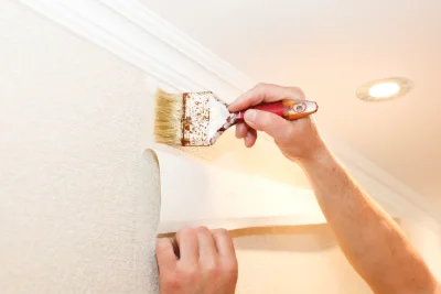 Pose de papier peint au Mesnillard — revêtements muraux et toiles de verre